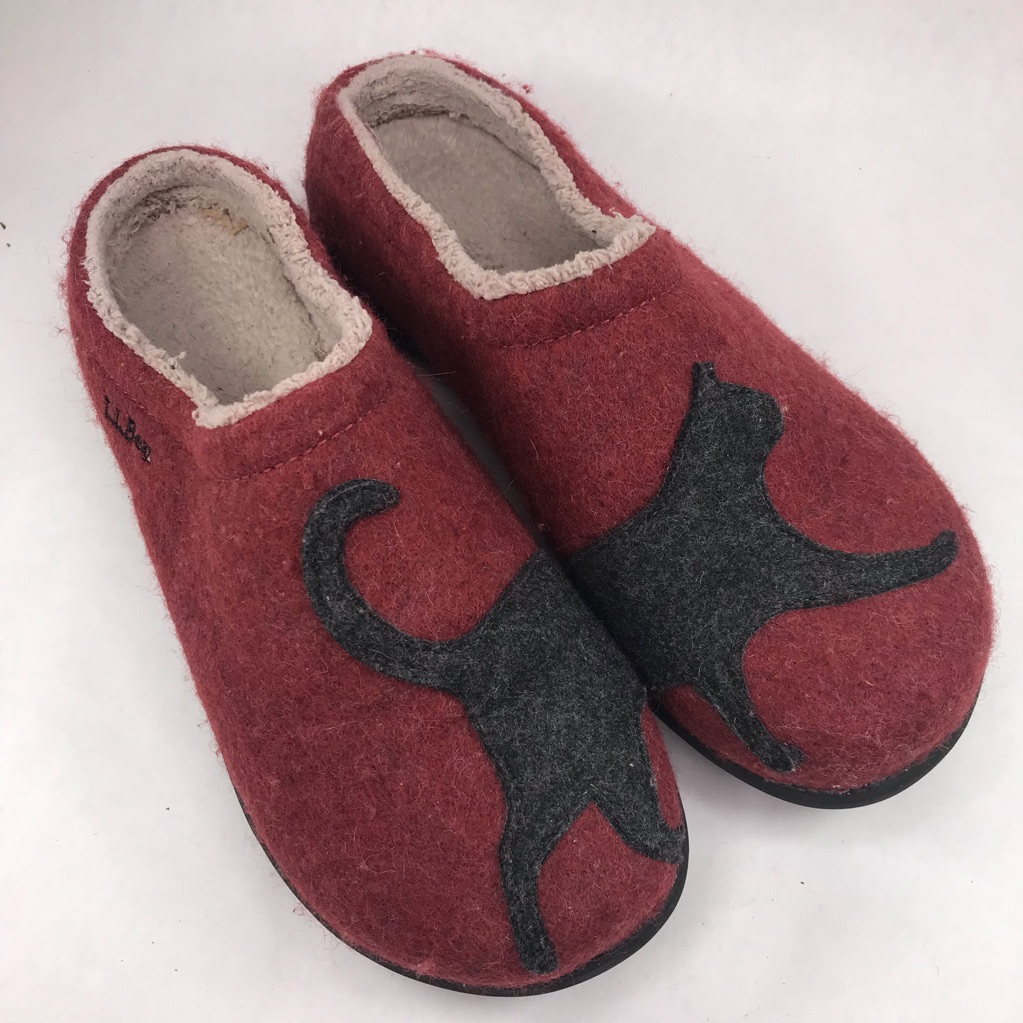 Ll Bean Slippers Women’s Size 11 Red Wool Daybreak Scuff Slippers Clogs Cat